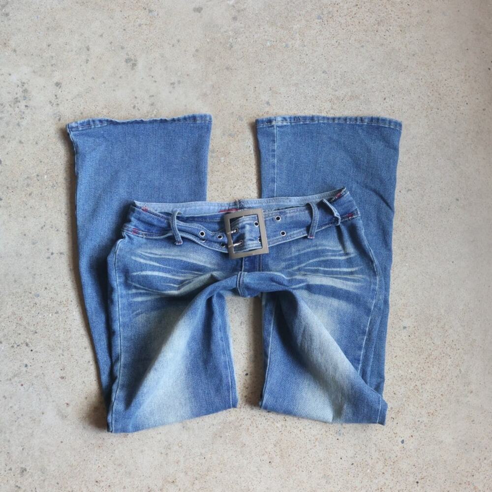 Vintage Lazer Jeans Y2K Low Rise Bootcut Jeans Built-In Belt Medium Wash Size 9